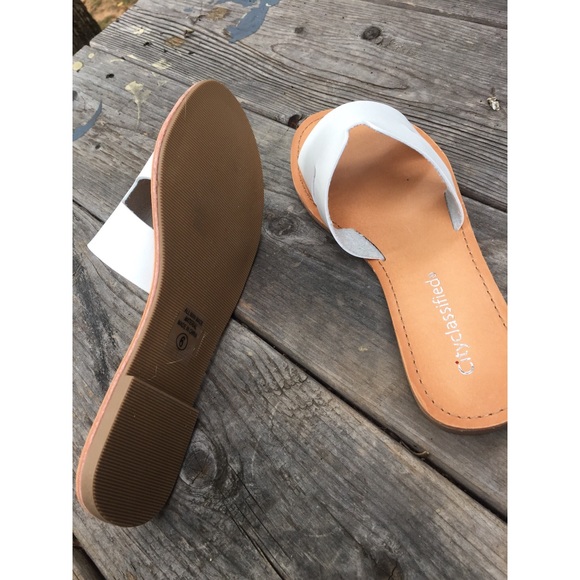 Shoes - Picture 2 of 3